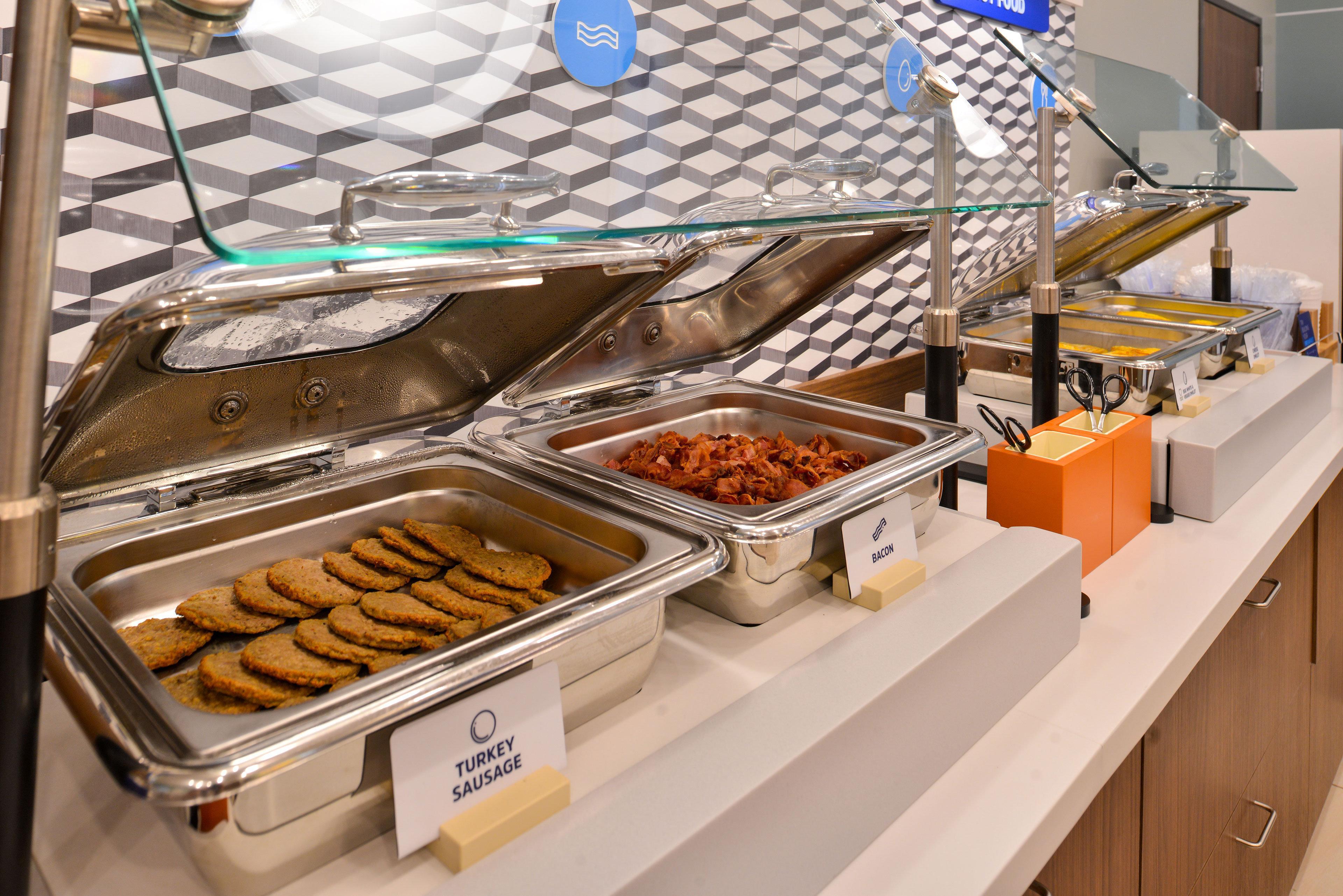 Holiday Inn Express Hotel & Suites Sanford By Ihg Bagian luar foto