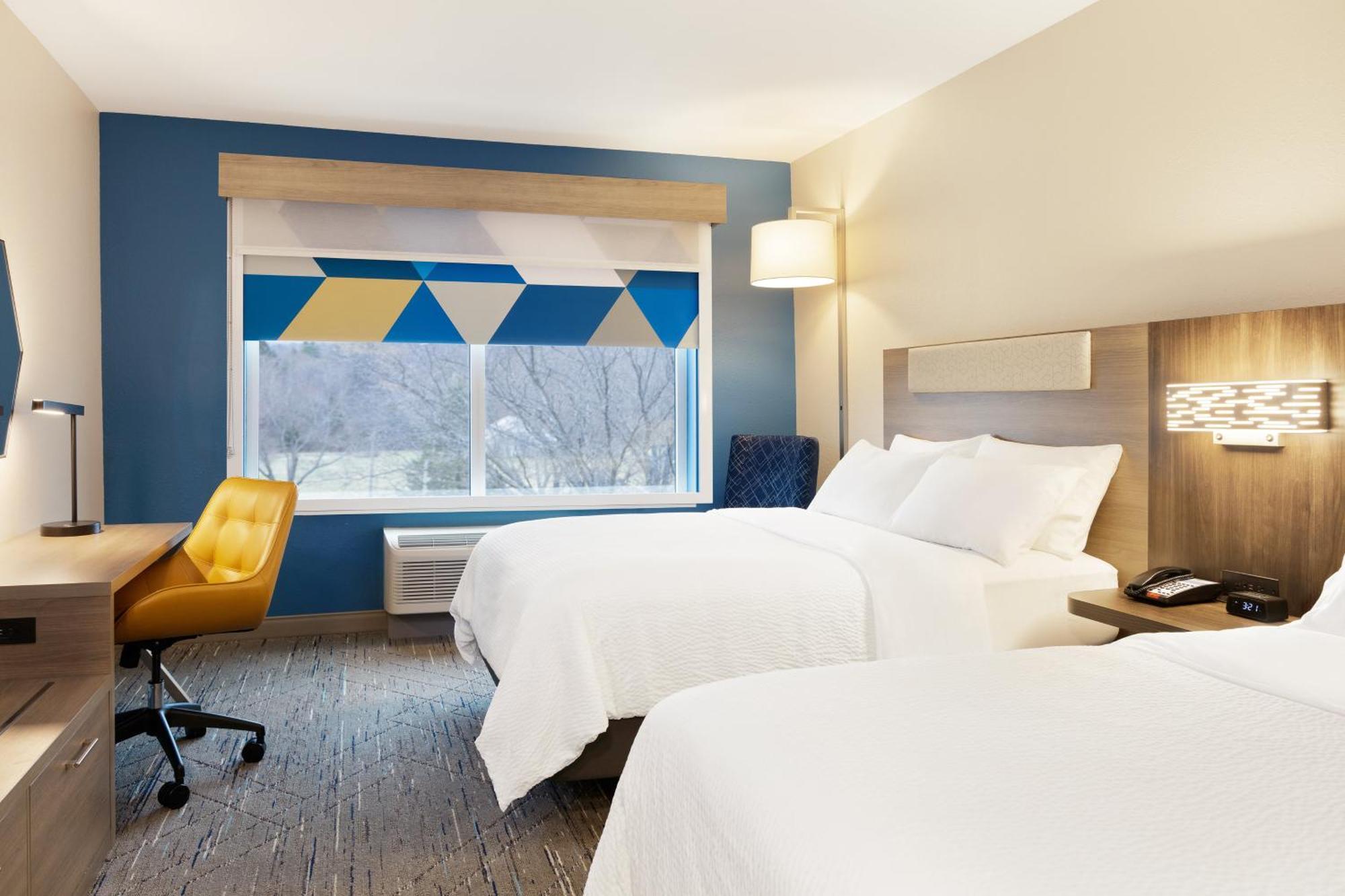Holiday Inn Express Hotel & Suites Sanford By Ihg Bagian luar foto