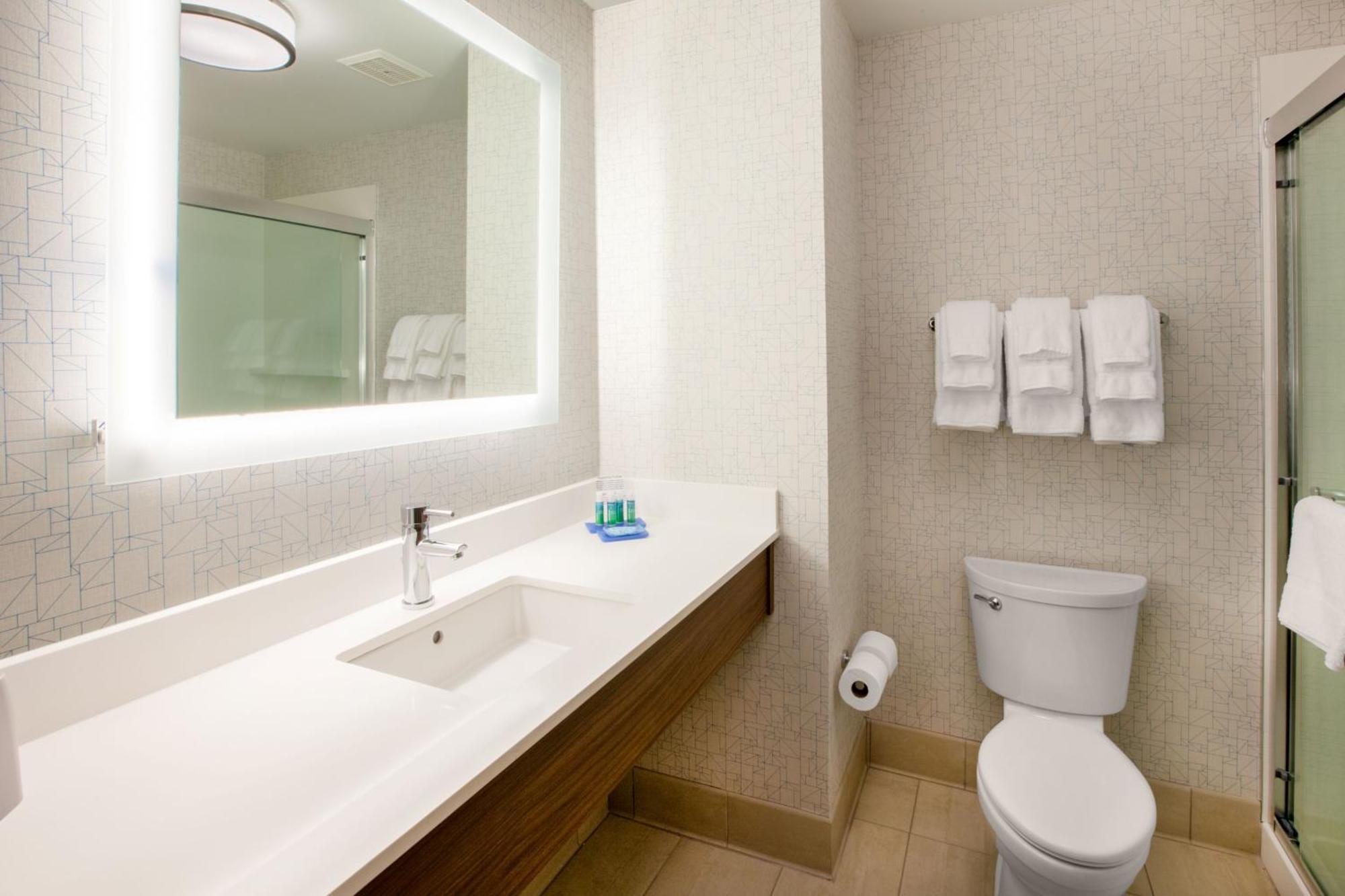 Holiday Inn Express Hotel & Suites Sanford By Ihg Bagian luar foto