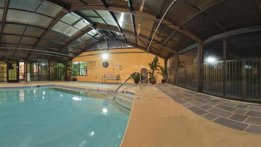 Holiday Inn Express Hotel & Suites Sanford By Ihg Bagian luar foto